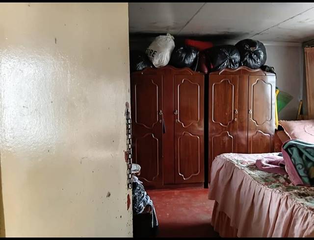 2 BEDROOM HOUSE FOR SALE IN TSAKANE EXT 5